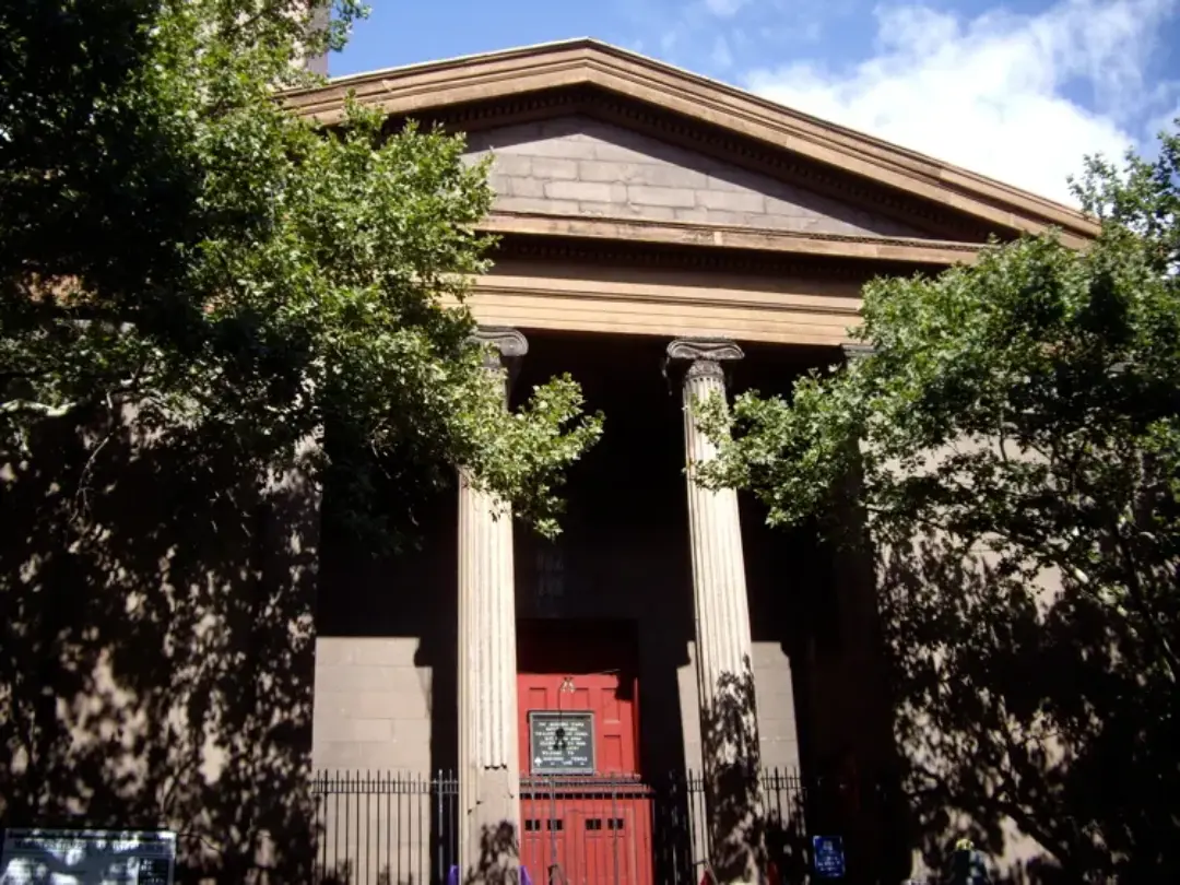 Vista de Mariners Temple