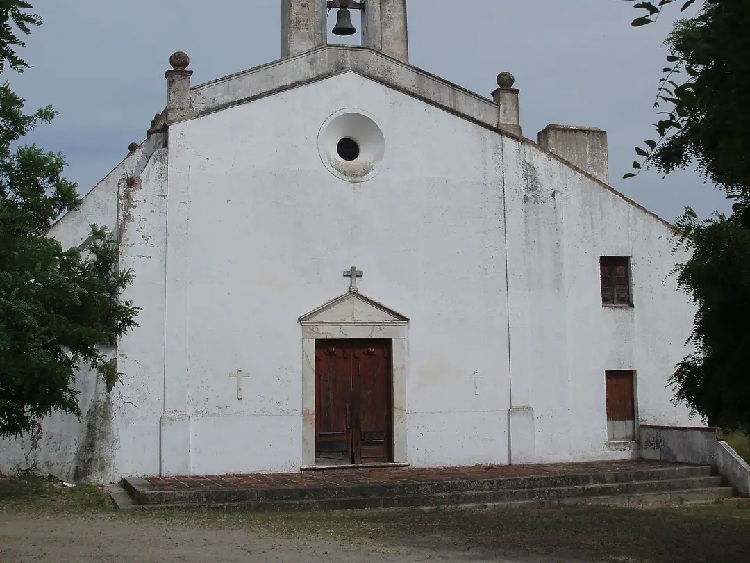 Vista de Igreja de São Bento do Mato