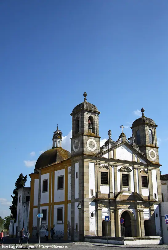 Vista de Igreja do Senhor Jesus da Pobreza