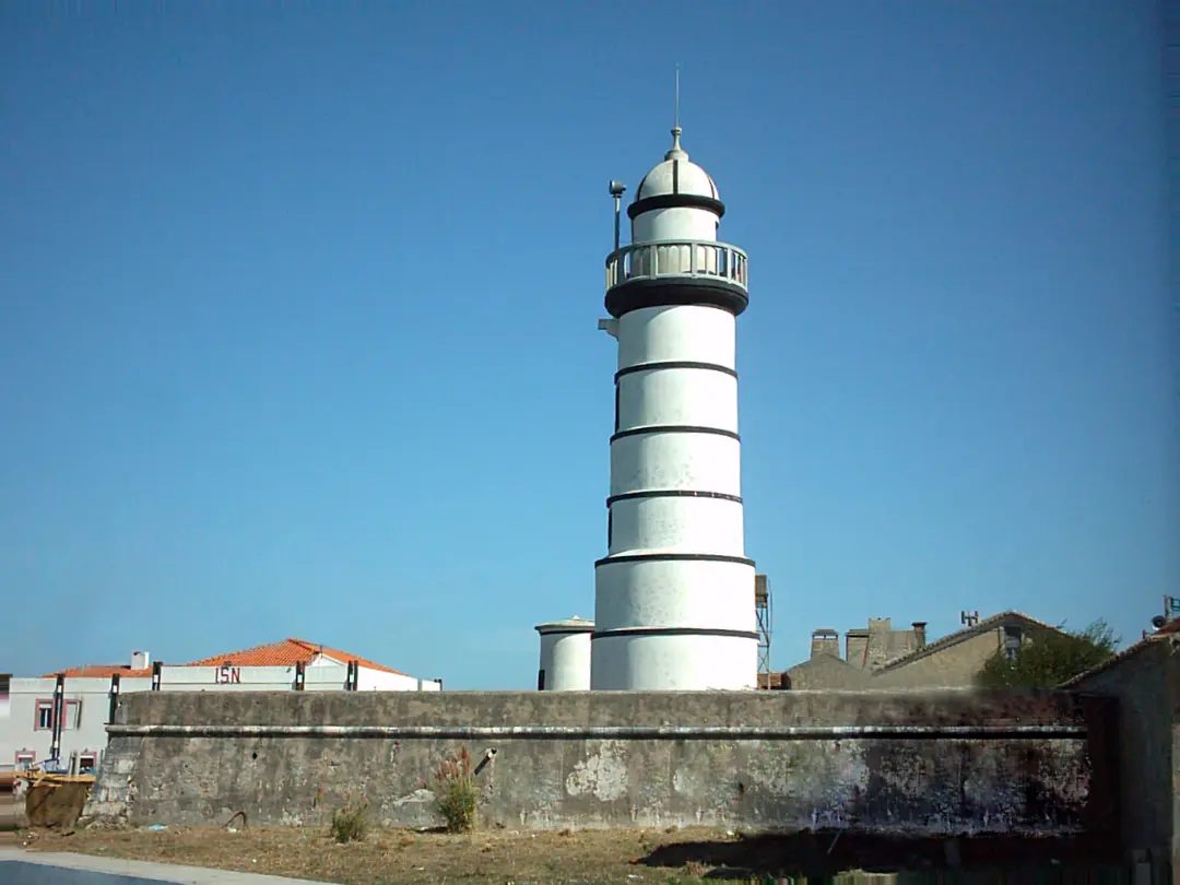 Vista de Farol do Forte da Barra