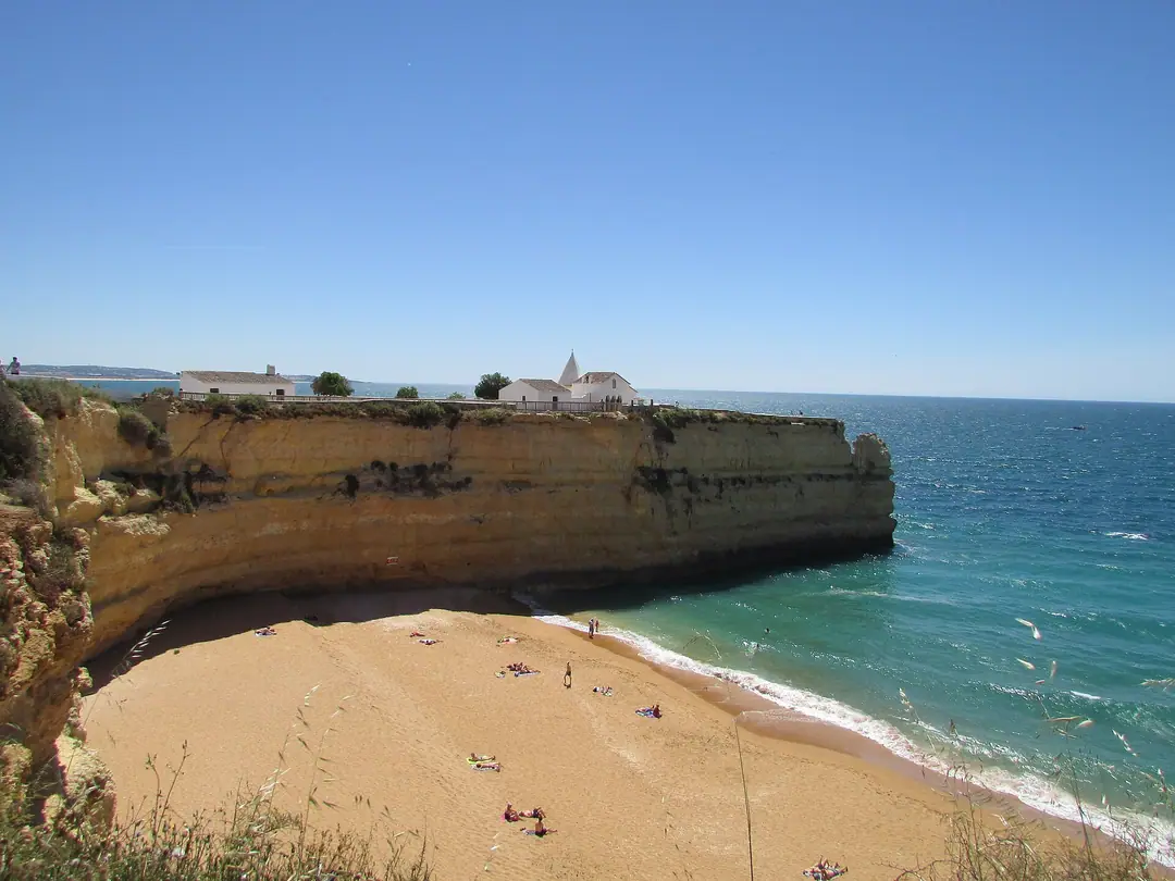 Vista de Nossa Senhora da Rocha