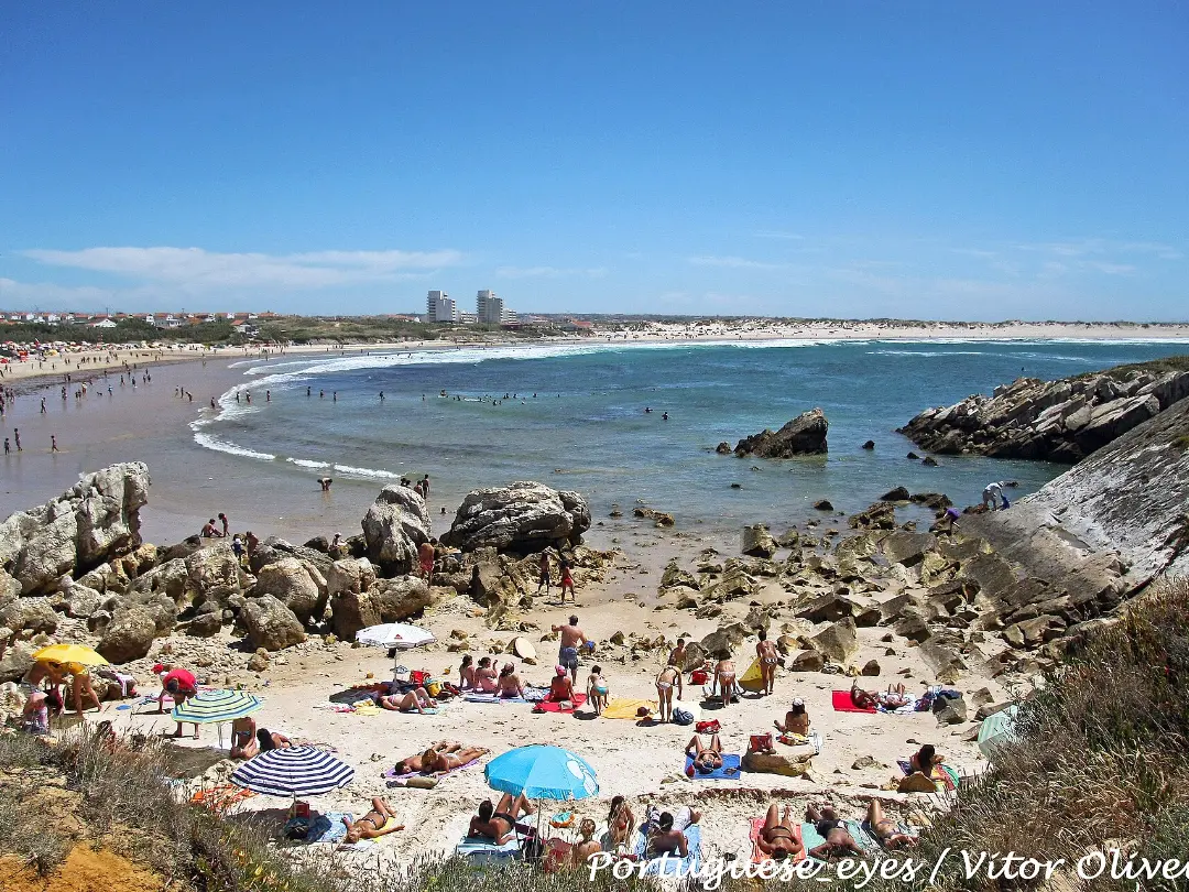 Vista de Cantinho da Baía