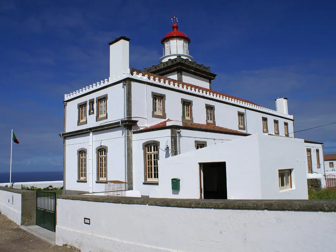 Vista de Farol da Ponta da Ferraria