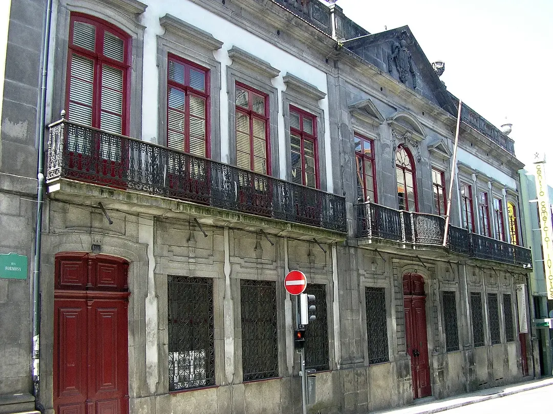 Vista de Edifício da Liga dos Combatentes