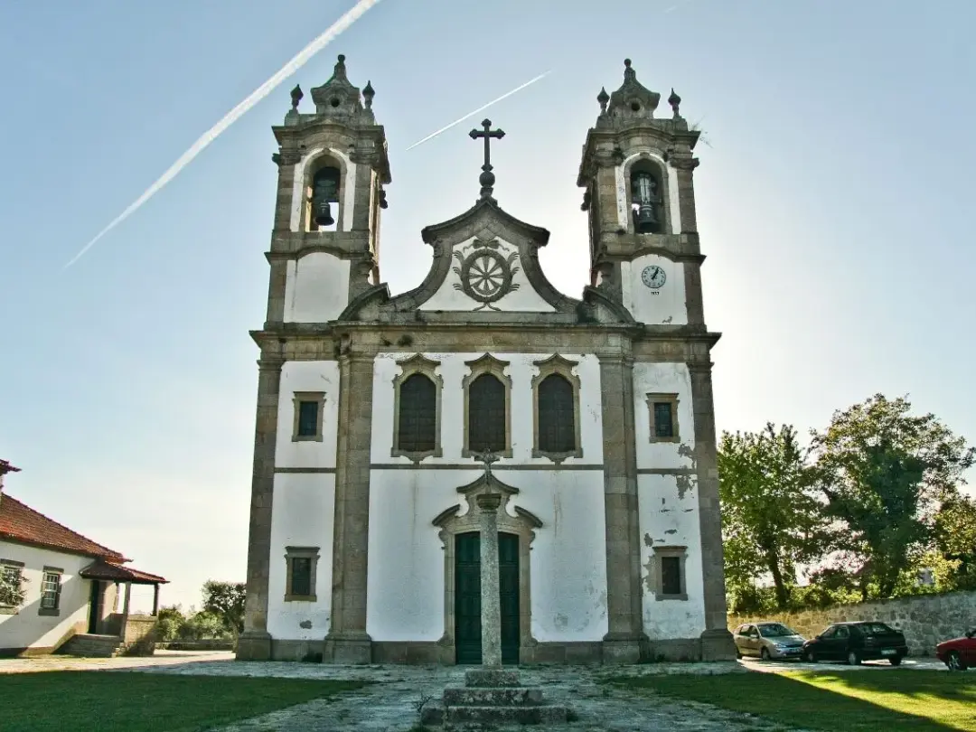 Vista de Igreja Matriz de Midões