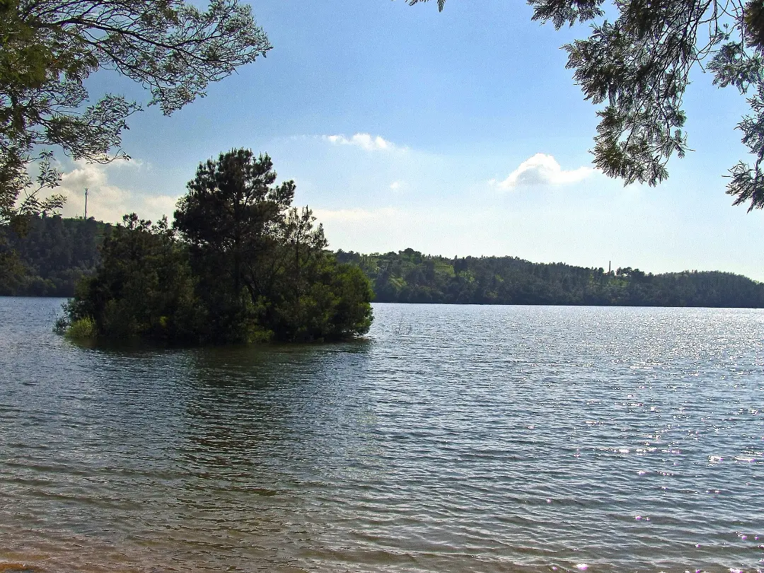 Vista de Praia Fluvial de Alverangel