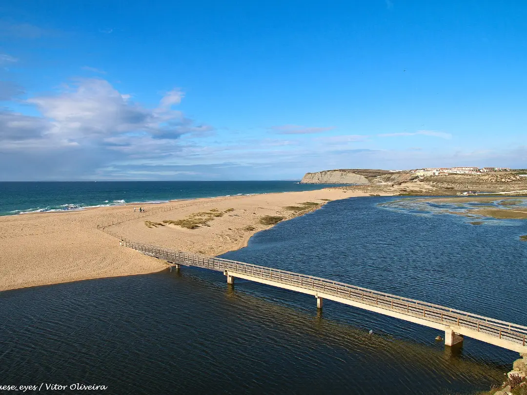 Vista de Praia da Foz do Sizandro